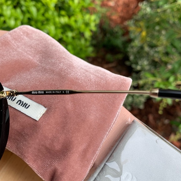 Miumiu round sunglasses - Picture 9 of 10